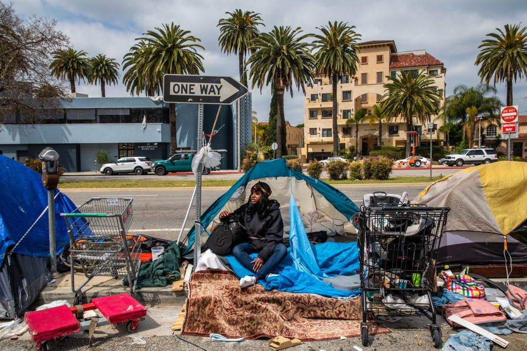 Unaffordable housing, crime, and pollution in urban areas —which have also been plagued by homelessness, were primary reasons for people to leave the Golden State.