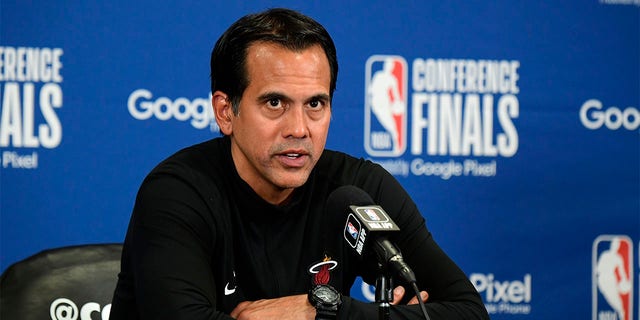 Erik Spoelstra coaches against the Celtics