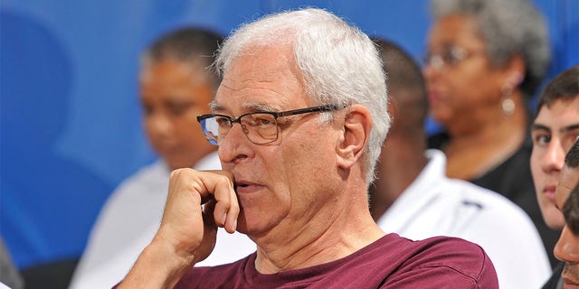 Phil Jackson watches Summer League basketball