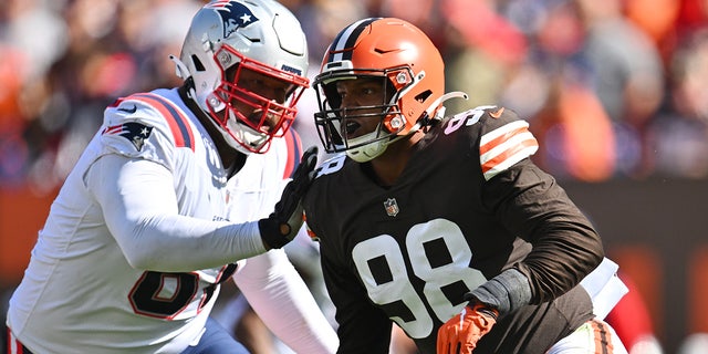 Isaac Rochell on the Browns