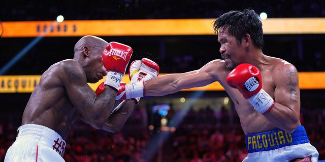 Manny Pacquiao fights Yordenis Ugas