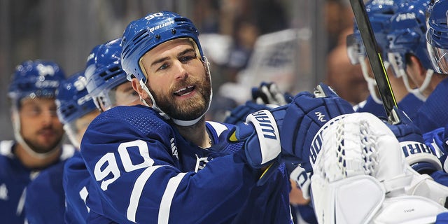 Ryan O'Reilly celebrates goal