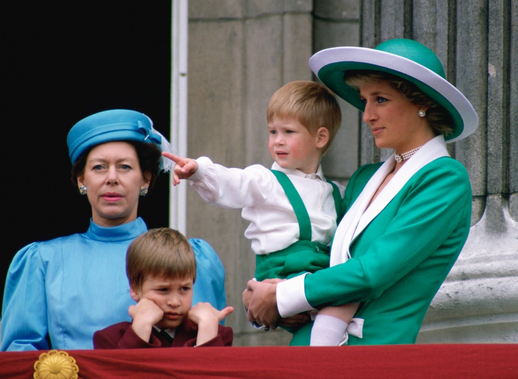 King Charles' kids also used to make faces during royal engagements. 