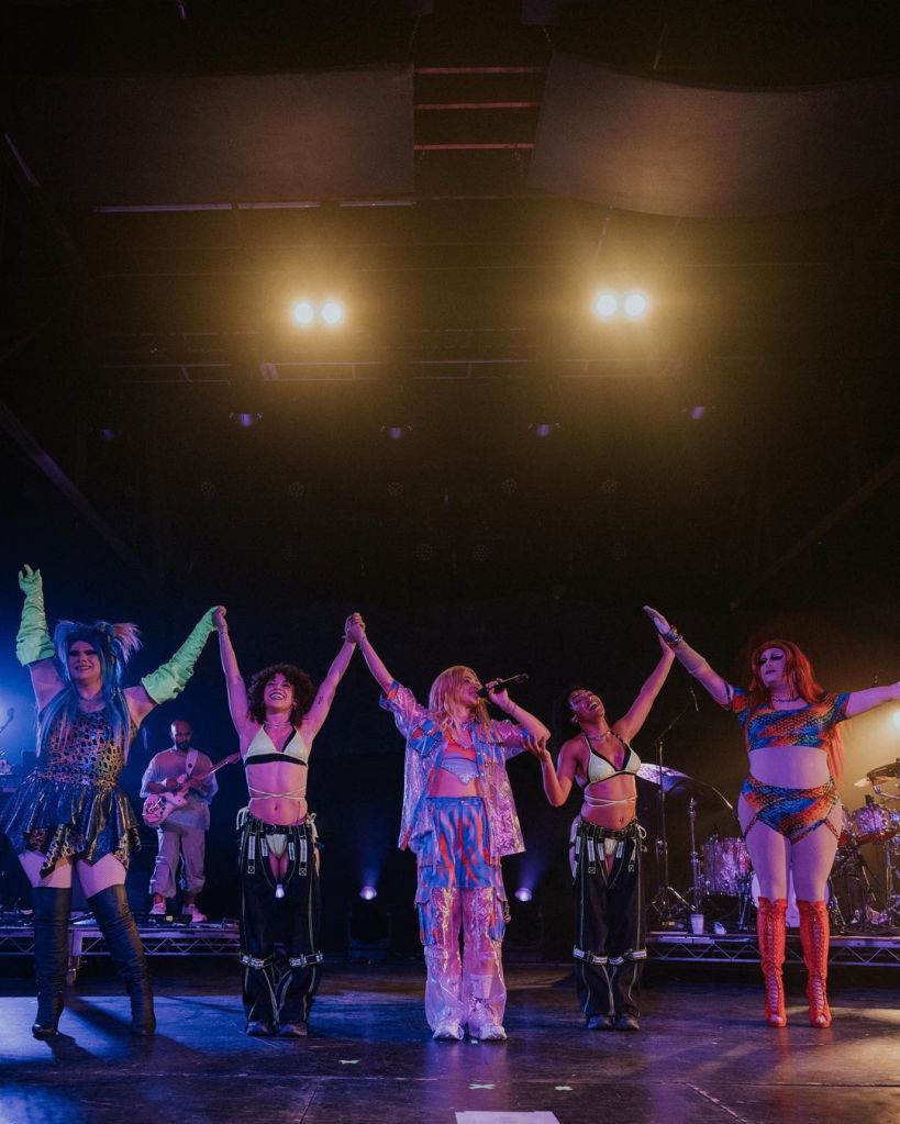 Hayley Kiyoko performs with drag queens in Nashville — defying 'undercover cops' warning