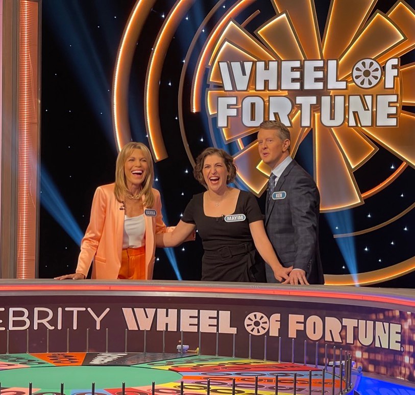 Vanna White loses Celebrity Wheel of Fortune to Jeopardy hosts Mayim Bialik and Ken Jennings
