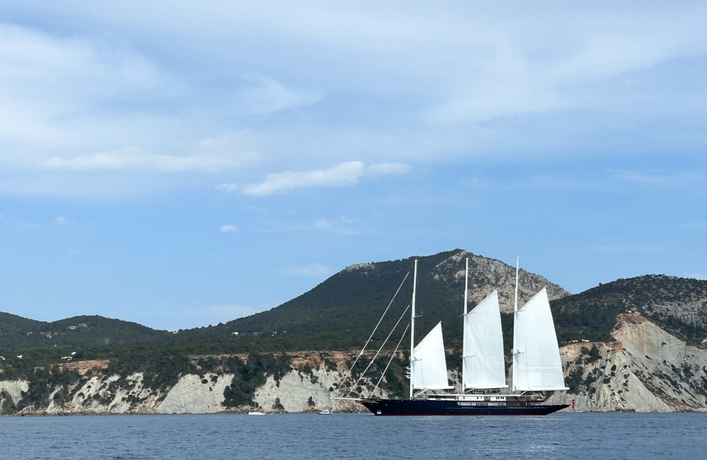 Koru under sail