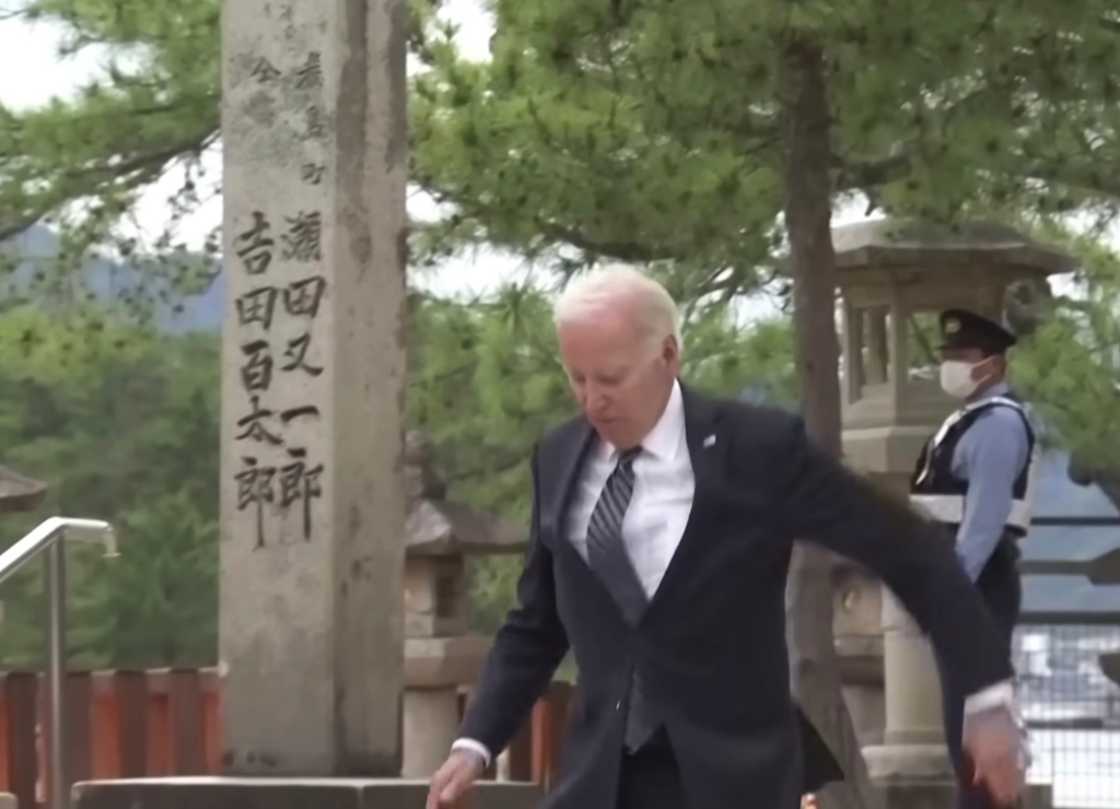 Biden stumbles in Hiroshima, Japan