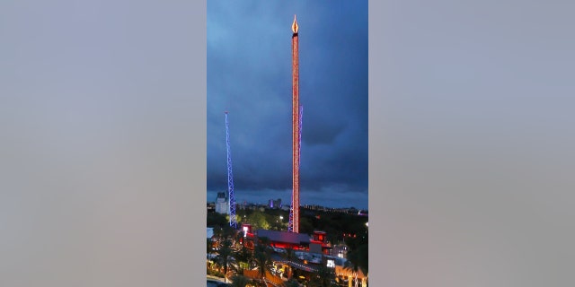 Orlando FreeFall and Orlando SlingShot