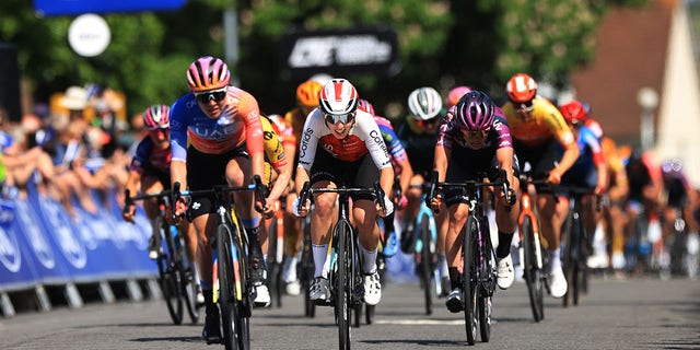 Womens bike race