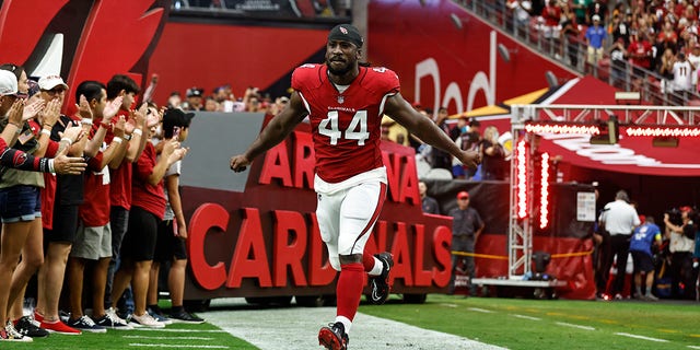 Markus Golden pre-game