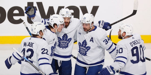 Leafs celebrate goal