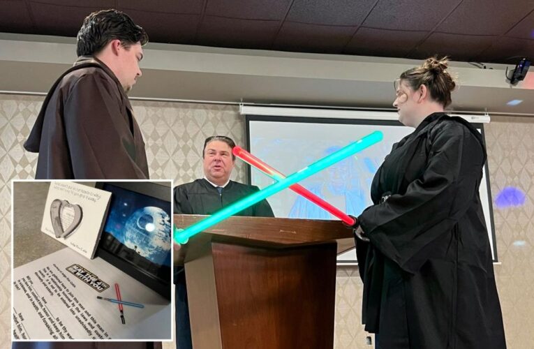 ‘Star Wars’ weddings in Ohio on May the Fourth