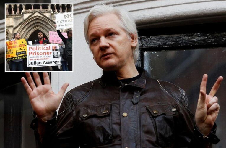 Australian lawmakers meet US envoy to seek release of Julian Assange