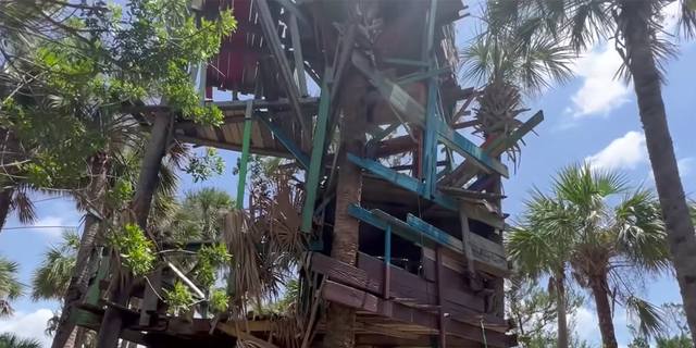 treehouse on squatter island in Florida