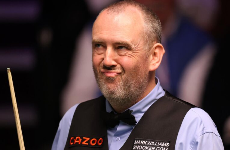 Mark Williams sizzles to coast through to Championship League snooker last 32, Barry Pinches also advances