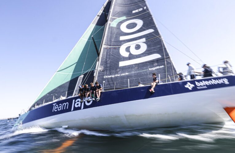 Team JAJO win VO65 In-Port race at The Ocean Race 2022-23 ahead of WindWhisper after stunning start