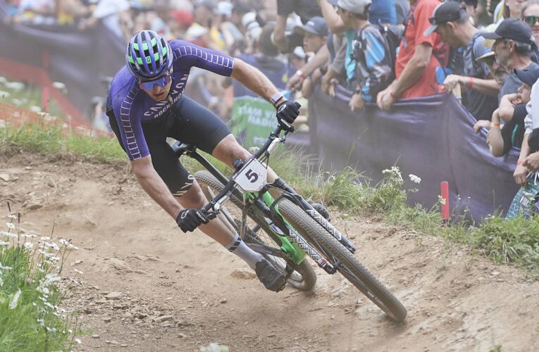 UCI Mountain Bike World Series: Luca Schwarzbauer dominates Val di Sole short track, Laura Stigger edges Puck Pieterse