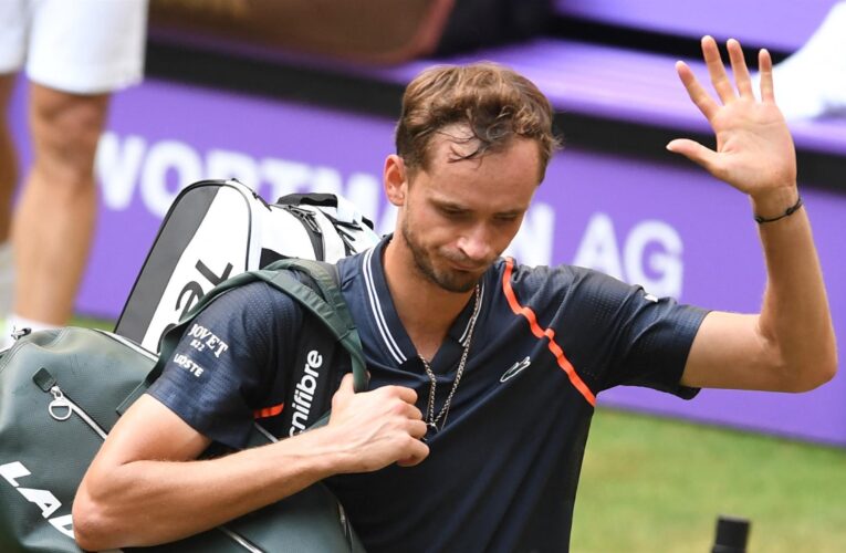 Halle Open: Roberto Bautista Agut stuns Daniil Medvedev to reach semi-final, Jannik Sinner pulls out with leg injury