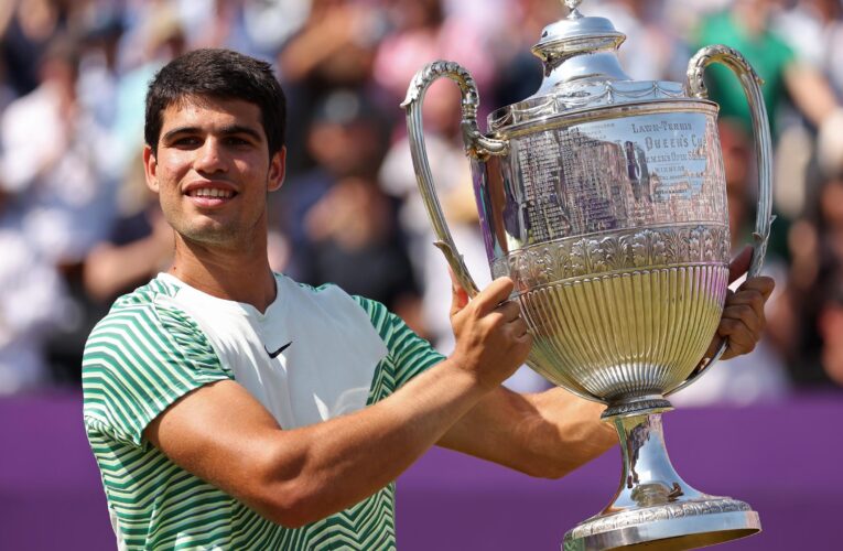 Carlos Alcaraz outclasses Alex de Minaur to win Queen’s title and claim No. 1 ranking ahead of Wimbledon