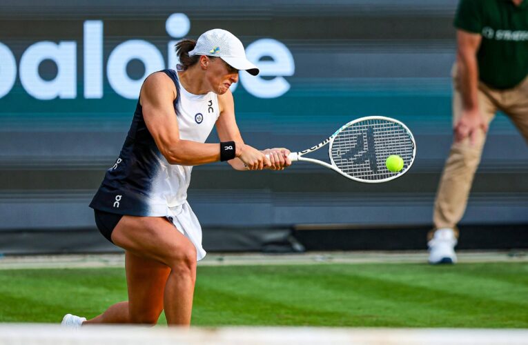 Iga Swiatek brushes aside Jil Teichmann to reach first grass quarter-final at Bad Homburg Open ahead of Wimbledon