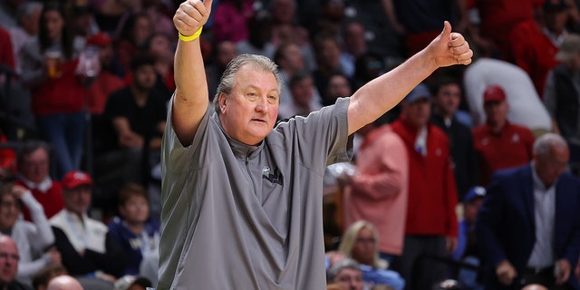 Bob Huggins vs the Terrapins