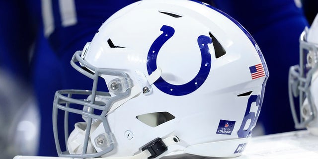 Colts helmet