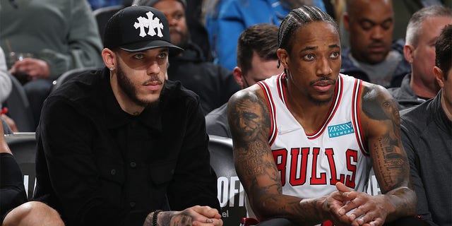 Lonzo Ball sits on the Bulls bench during the 2022 NBA Playoffs