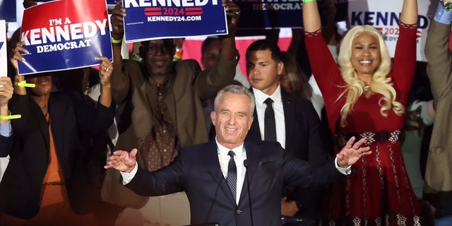 RFK Jr. announces 2024 run