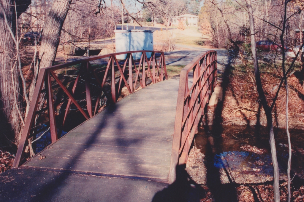 The bridge in the park where Hanssen would pick up and drop off packages to the Russians.