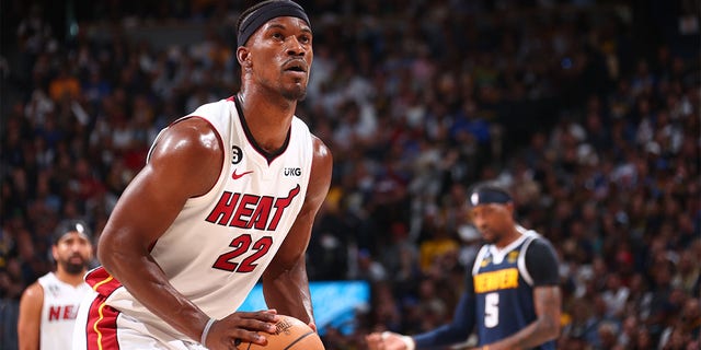 Jimmy Butler prepares to shoot free throw