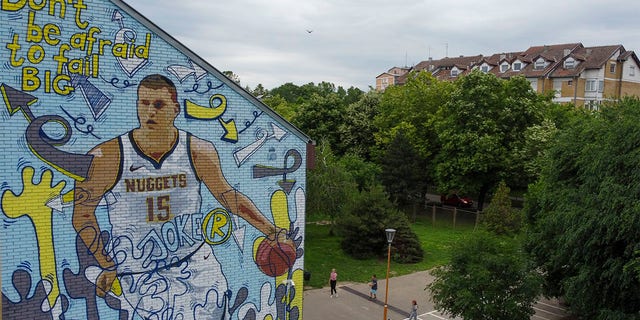 Jokic mural