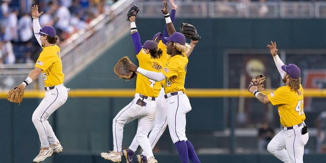 LSU players celebrate win