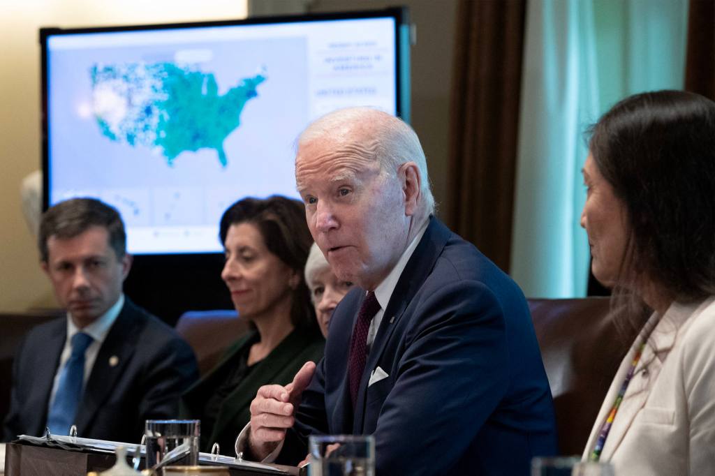 The lawmakers blast the Biden administration's plan as flying in the face of security recommendations laid out after the Sept. 11, 2001, terrorist attacks, and express concern that migrant shelter will overwhelm authorities at the airport.