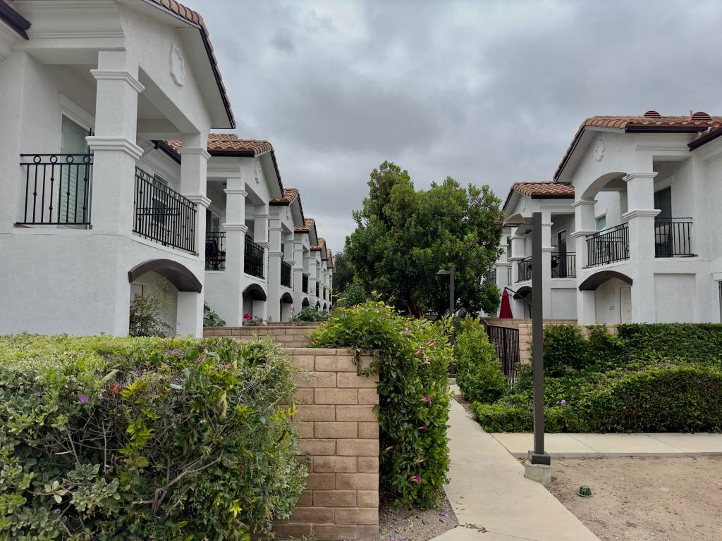 Murder-suicide scene in Thousand Oaks, California 