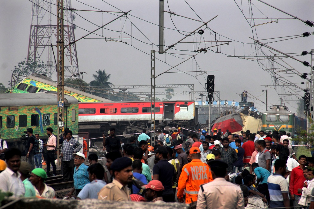 Despite government efforts to improve rail safety, several hundred accidents occur every year on India’s railways.
