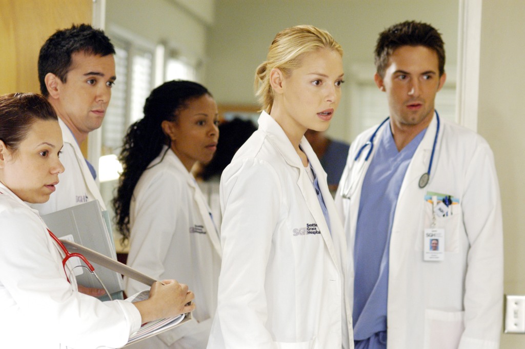 Katherine Heigl with co-stars on Grey's Anatomy