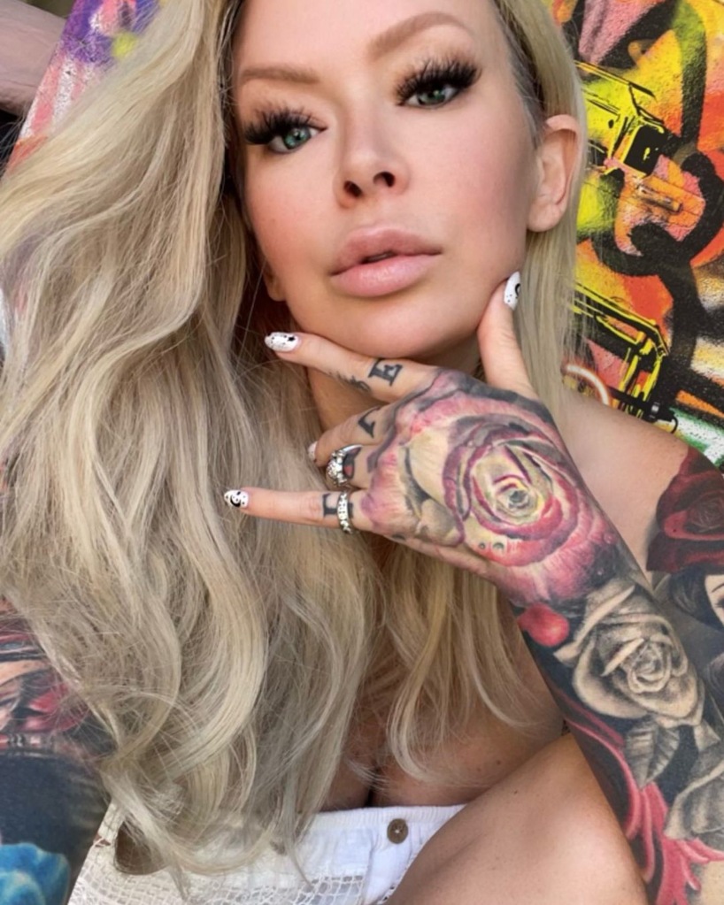 Jenna Jameson marries girlfriend Jessi Lawless, admits she only dated men to have children