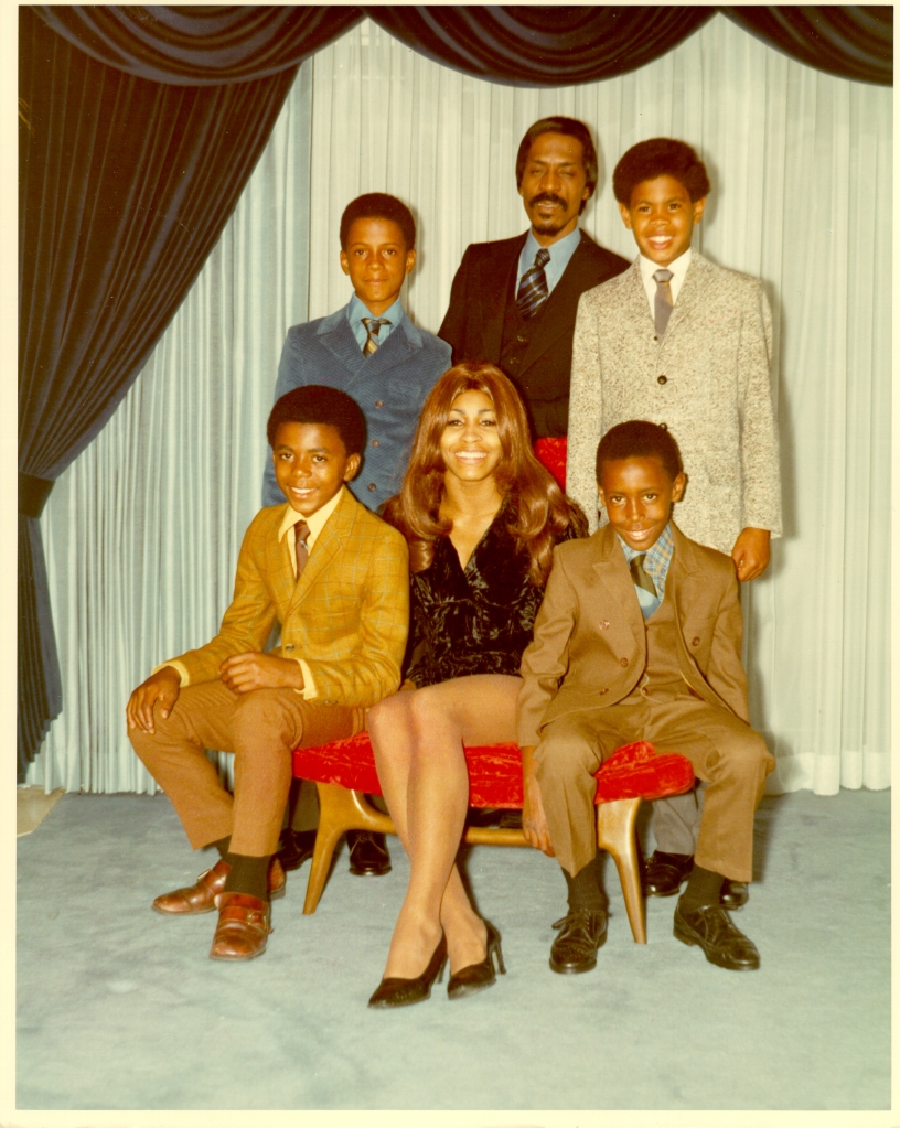 Tina Turner's son Ike Jr. ‘tried to eat’ crack cocaine during arrest: cops