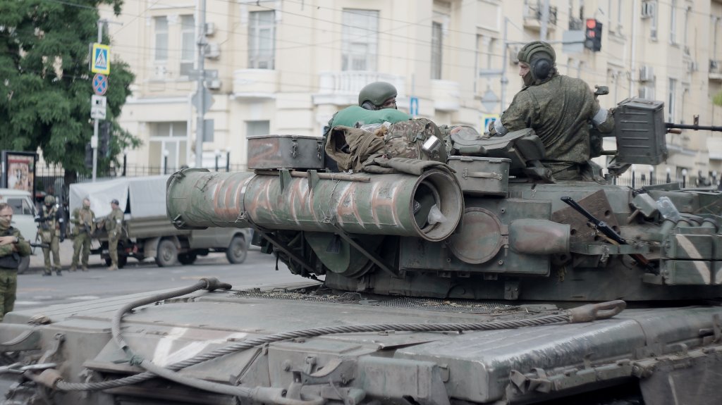 Soldiers of the mercenary Wagner Group in the Russian city of Rostov-on-Don.