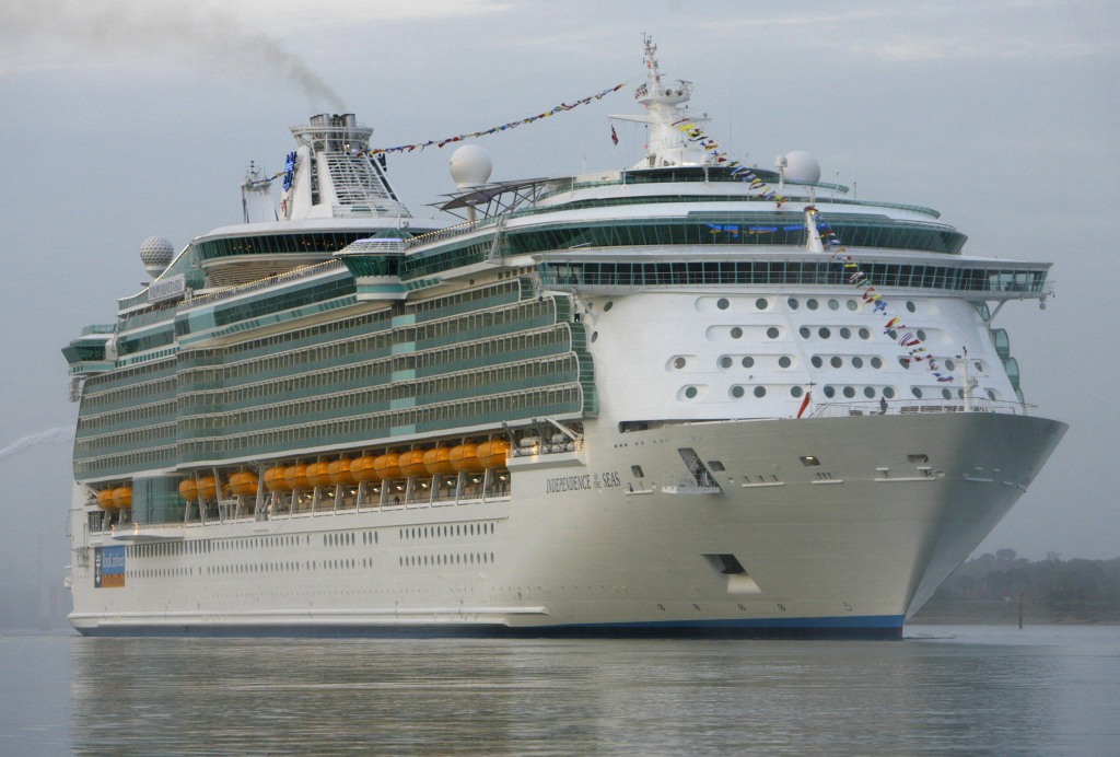 Royal Caribbean Independence of the Seas  ship