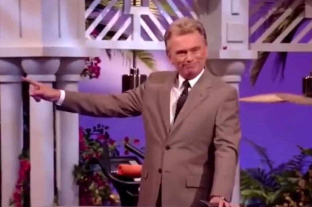 Funnily enough, Sajak seemed to predict Seacrest's role during a 2012 episode of the game show. 