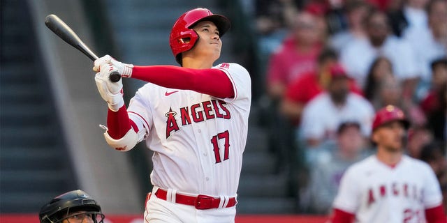 Shohei Ohtani celebrates home run