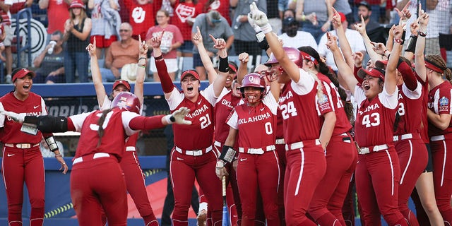 Sooners celebrate home run