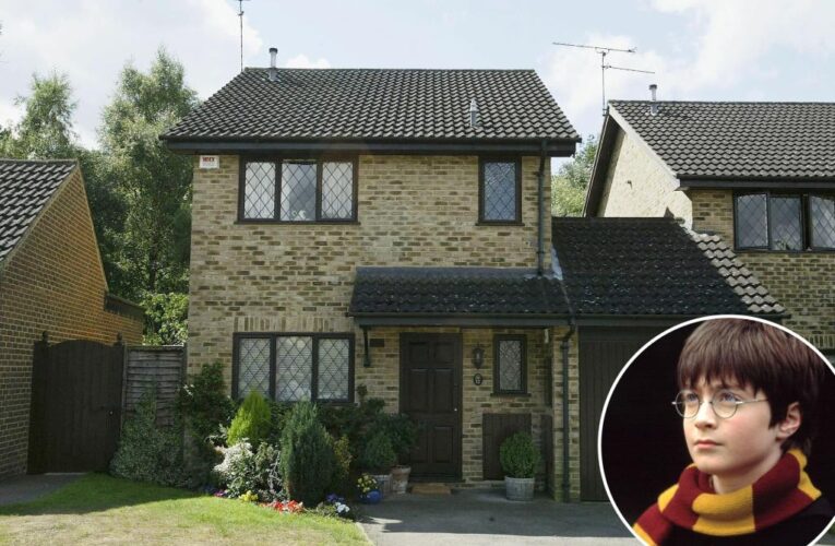 I live in the Harry Potter house — fans cry outside my door