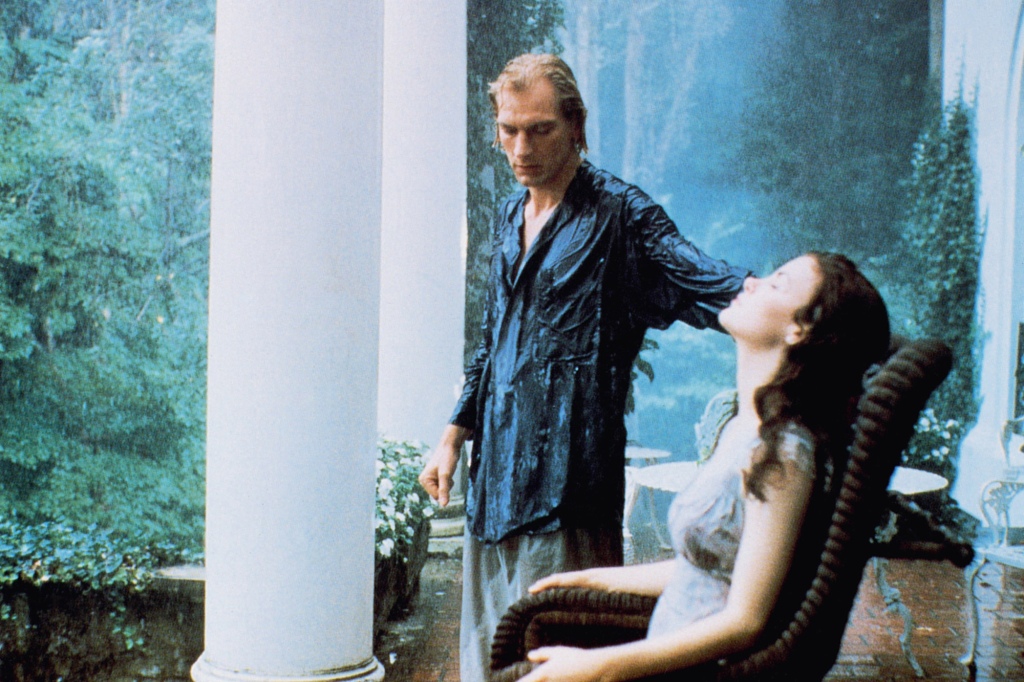 Julian Sands and Sherilyn Fenn in 1993's "Boxing Helena."