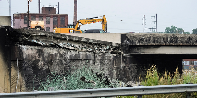 Philly highway wreckage