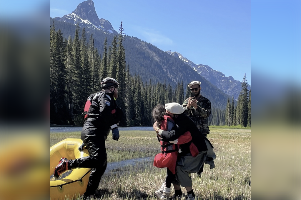 Shunghla Mashwani became separated with her family after she was unable to find the footbridge, according to the sheriff’s office.
