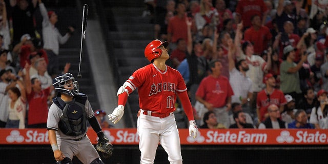 Shohei Ohtani bat flips