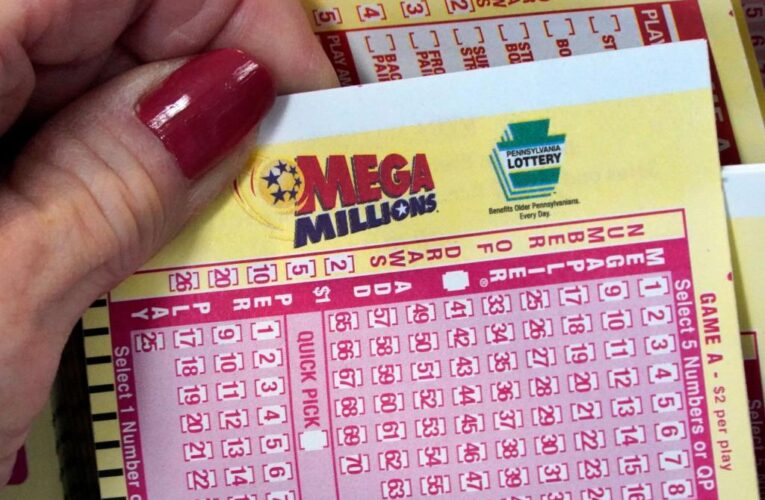 Mega Millions jackpot rises to $820 million after no winners Friday