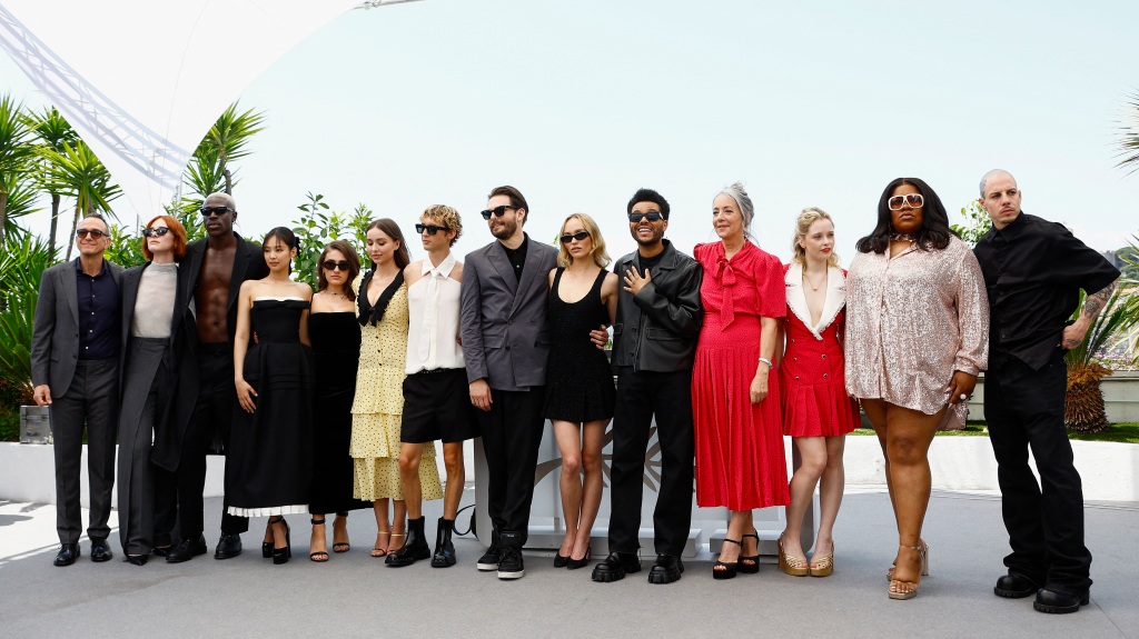 The 76th Cannes Film Festival - Photocall for the TV series "The Idol" Out of Competition - Cannes, France, May 23, 2023. Director Sam Levinson, cast members Lily-Rose Depp, Abel "The Weeknd" Tesfaye, Troye Sivan, Jane Adams, Suzanna Son, Da'vine Joy Randolph, Jennie Kim, Moses Sumney, Sophie Mudd, Hari Nef, Rachel Sennott, and Hank Azaria pose. REUTERS/Eric Gaillard
The 76th Cannes Film Festival - Photocall for the TV series "The Idol" Out of Competition